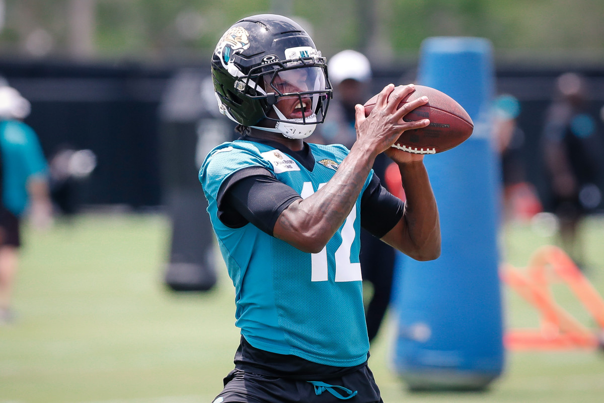 Jaguars Pro Bowler Josh Hines-Allen Has Cautionary Travis Hunter Message