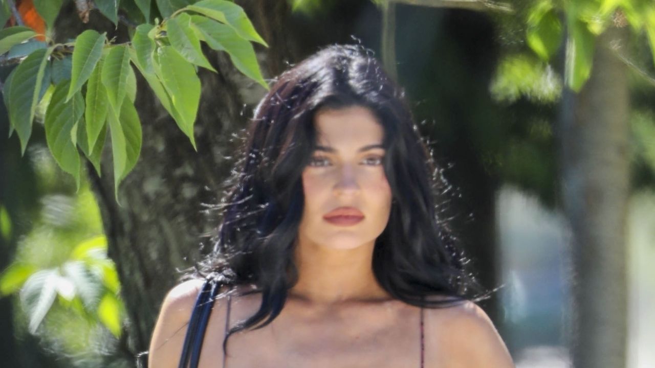 Kylie Jenner Gets Tied Up in the Summer’s Biggest Emerging Trend