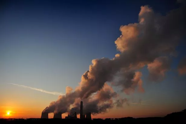 Met Office ‘virtually certain’ climate change caused heatwave as UK hit 34.7C