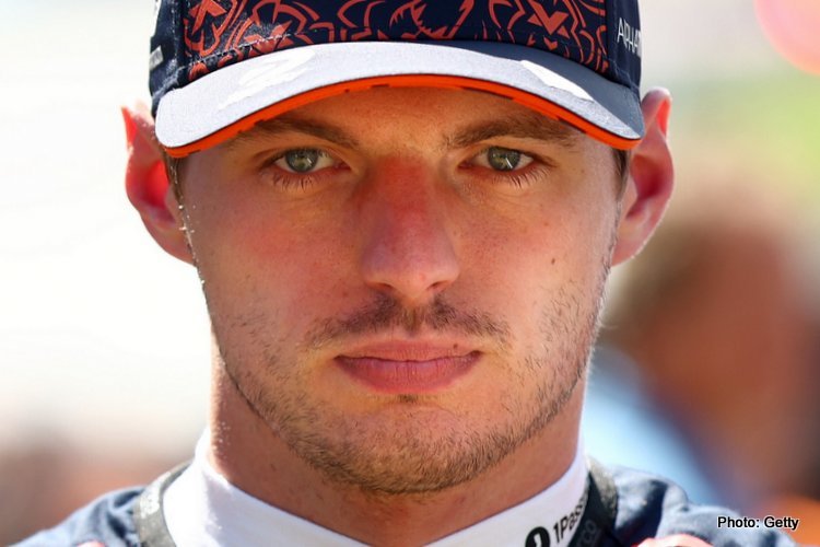 Bookies: Verstappen 2/1 to join Mercedes amid 2026 uncertainty