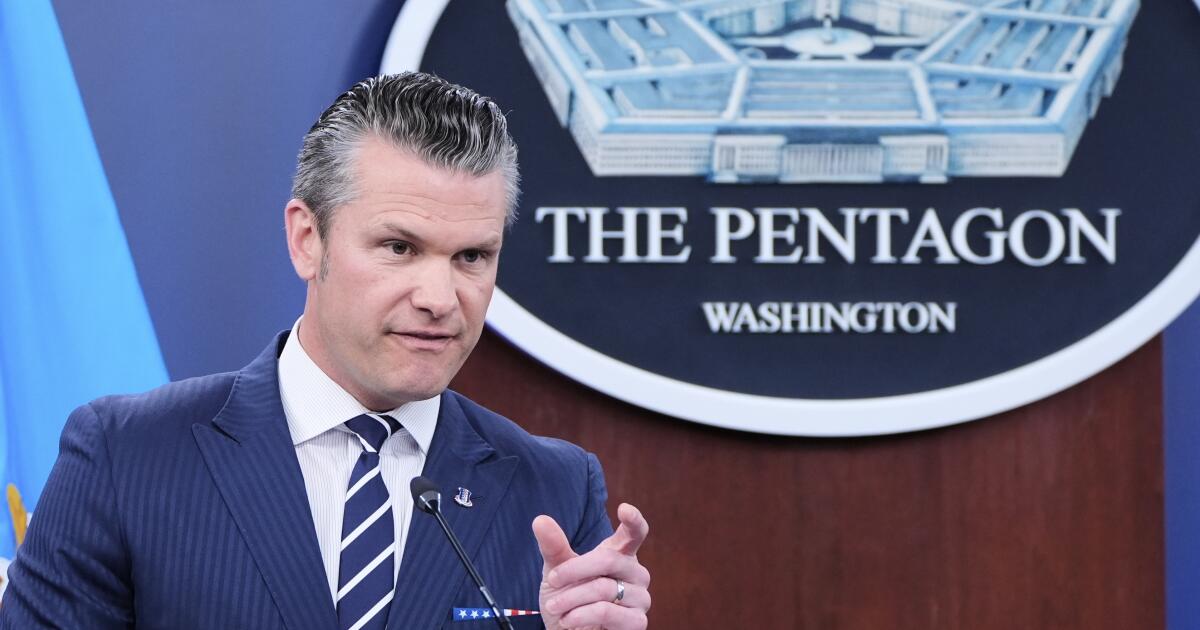 Air defense missiles among weaponry U.S. is withholding from Ukraine, AP sources say