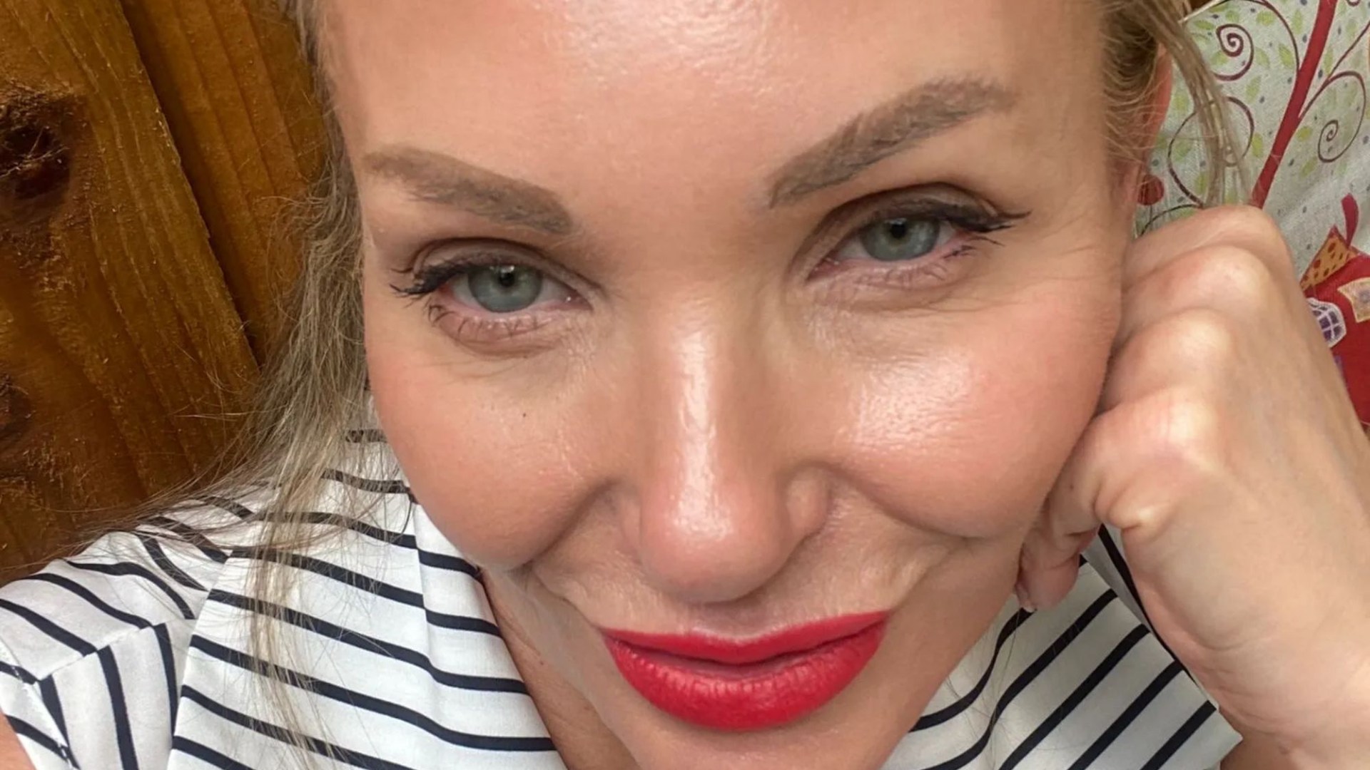 I’m 52 but look DECADES younger – I avoid too much makeup, ‘trashy’ ripped jeans & a crucial mistake my mum always made