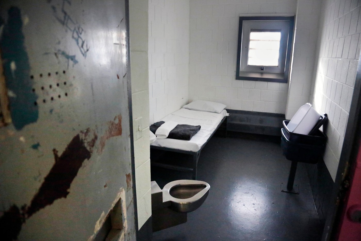 NY prisons must comply with law limiting solitary confinement, judge says