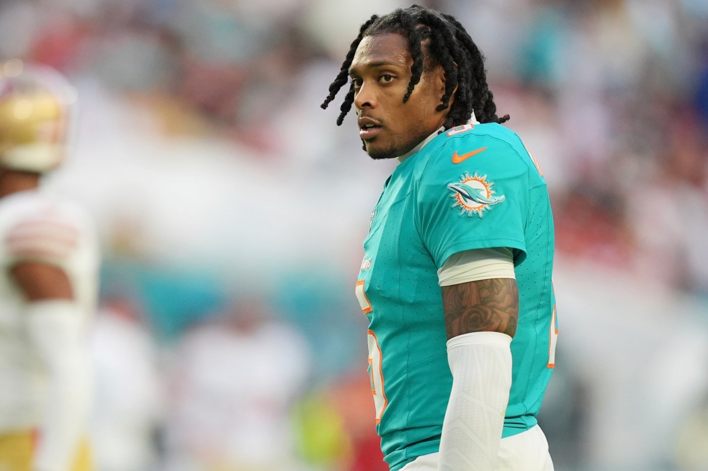 Dolphins trading Jalen Ramsey, Jonnu Smith to the Steelers for Minkah Fitzpatrick